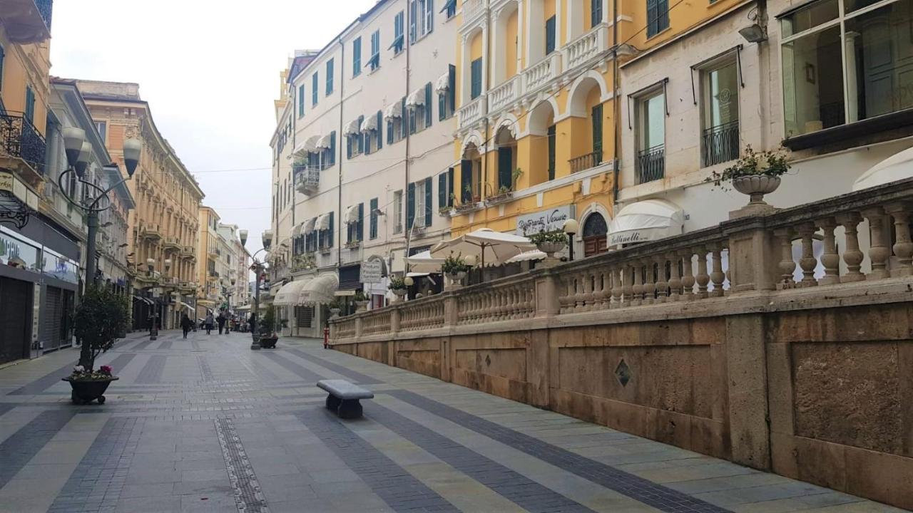 Piro Home Sanremo Centro Con Box Privato Exterior foto